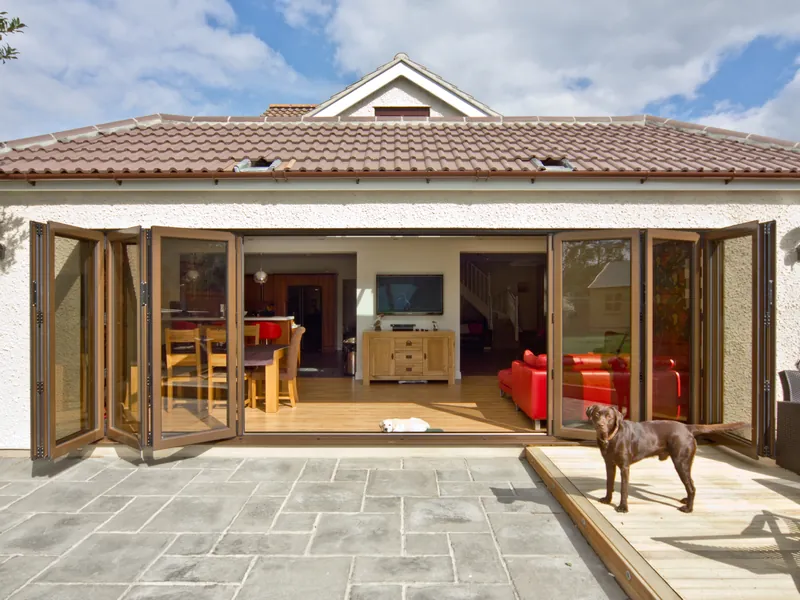 Bifold Roehampton