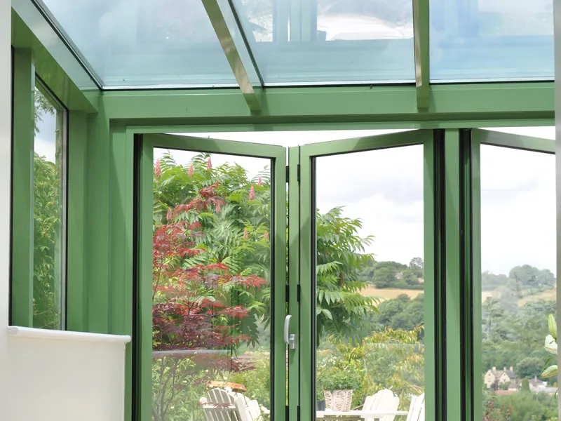 Bifold Roehampton