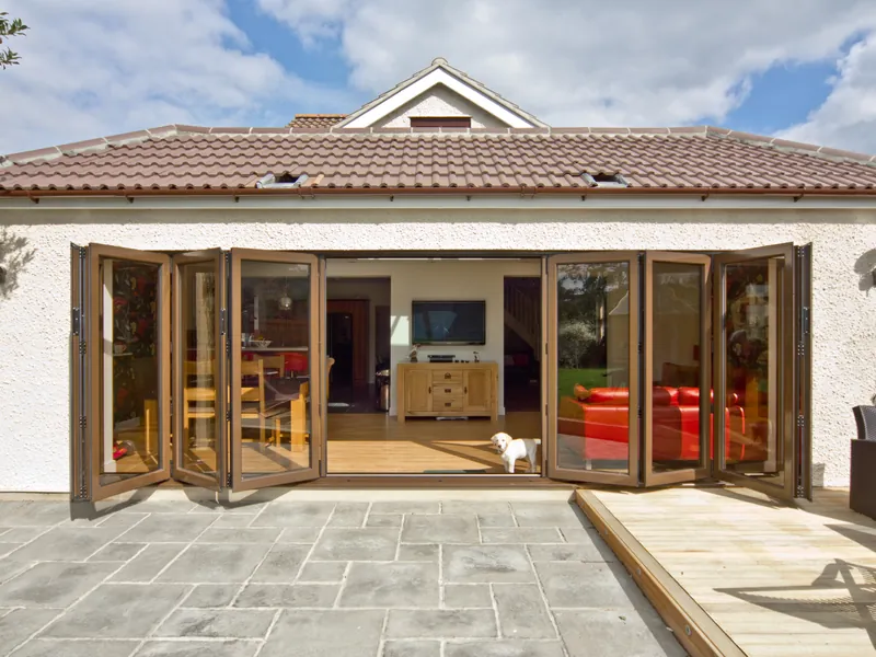 Bifold Roehampton